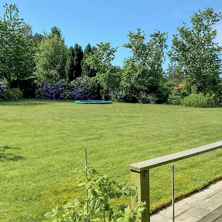 3 Bedroom Amazing In Dronningmølle