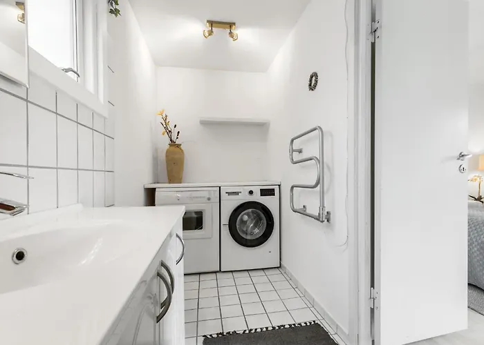 3 Bedroom Amazing In 別荘 Dronningmølle